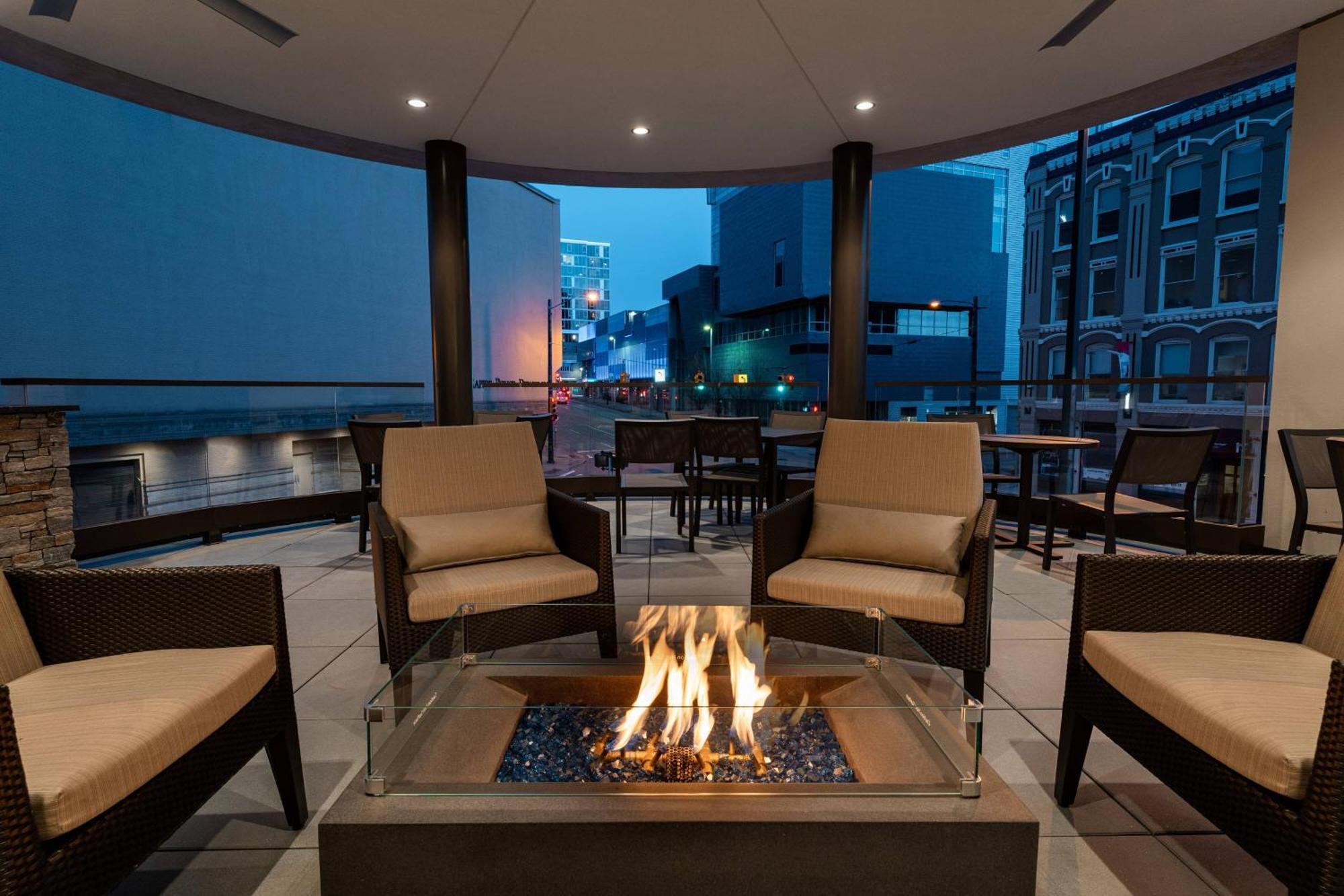 Residence Inn By Marriott Grand Rapids Downtown Buitenkant foto